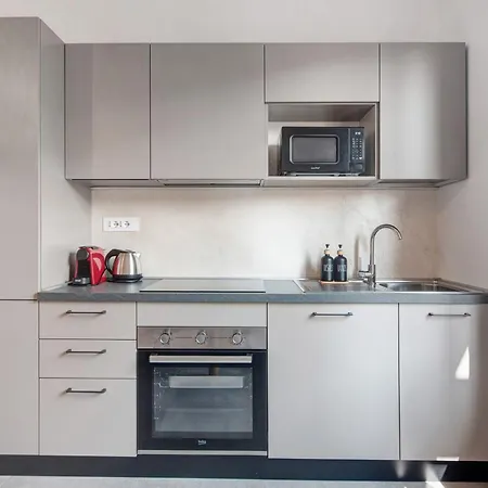 Queta - Modern Flat * Chiavari