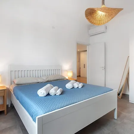 Queta - Modern Flat Apartament Chiavari