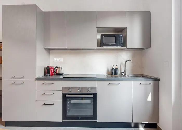 Queta - Modern Flat * Chiavari